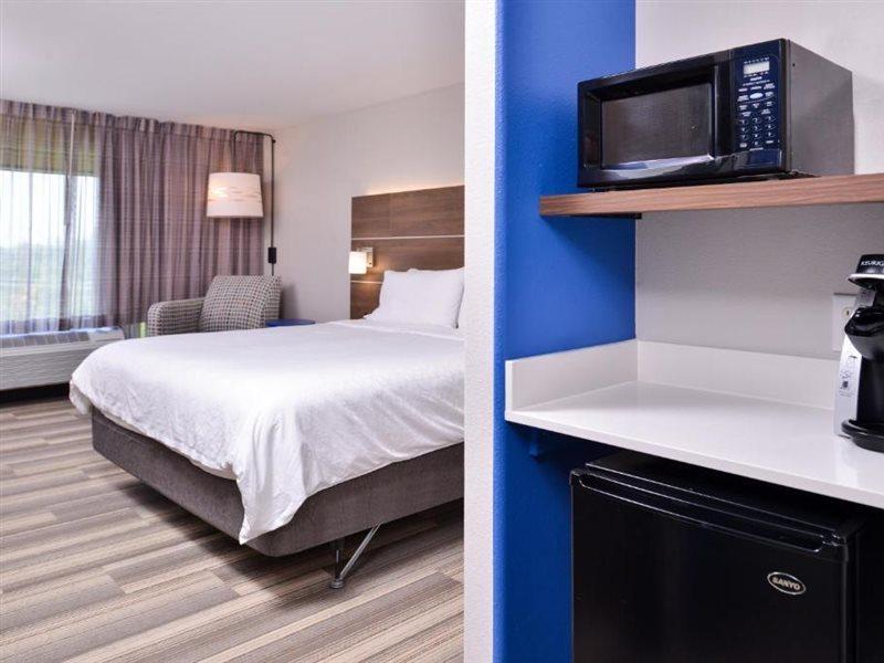 Holiday Inn Express Hotel & Suites Elgin By Ihg Bagian luar foto