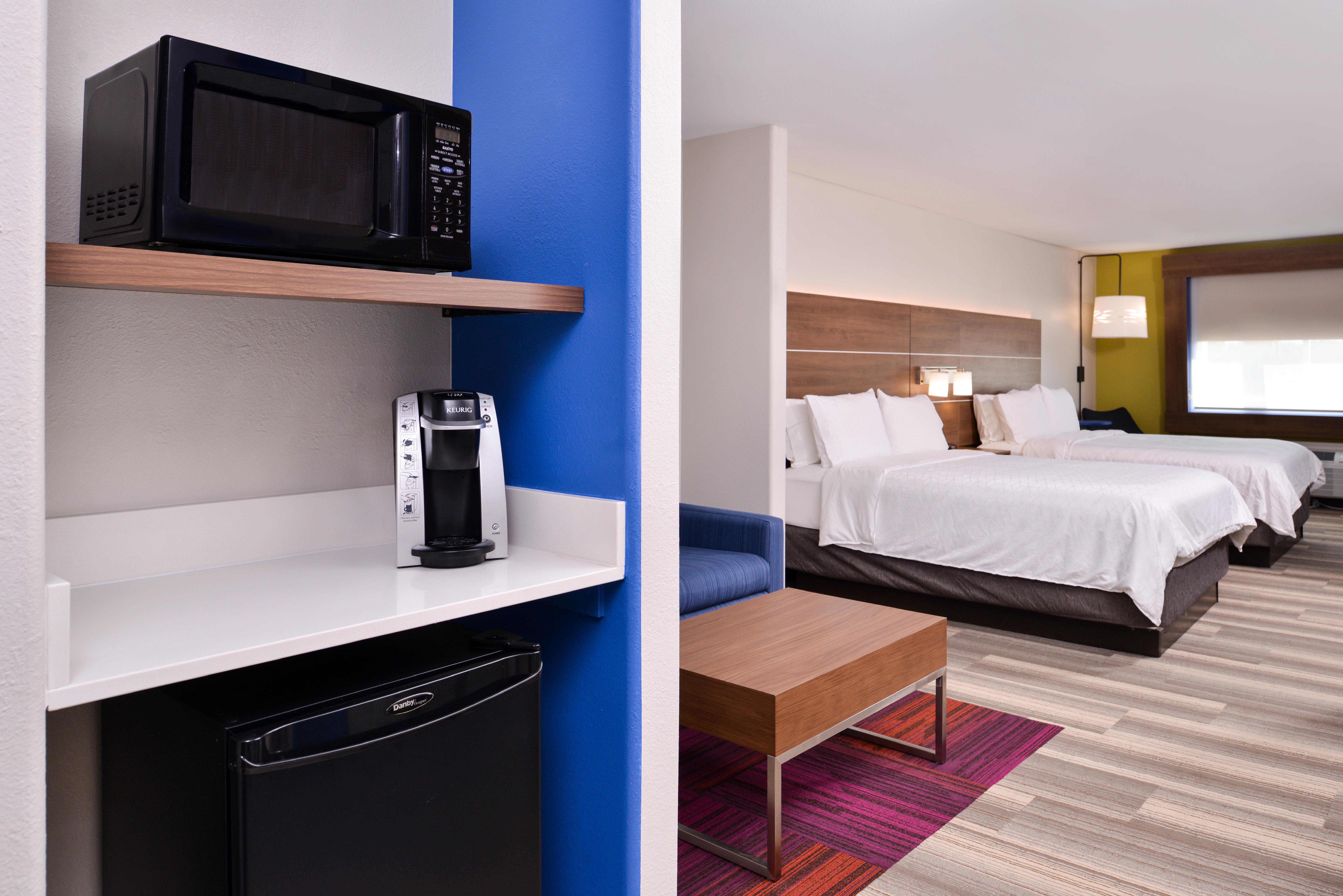 Holiday Inn Express Hotel & Suites Elgin By Ihg Bagian luar foto